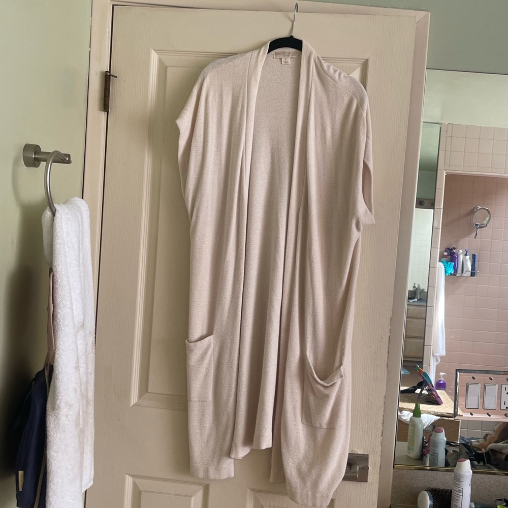 Barefoot dreams XL cardigan